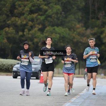 Runner Photo 3795721