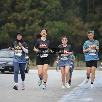 Runner Photo 3795723