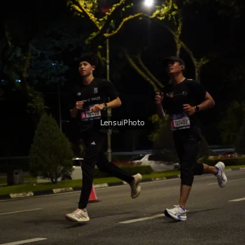 Runner Photo 3795745