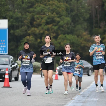 Runner Photo 3795767
