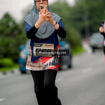 Runner Photo 3795776