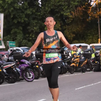 Runner Photo 3795797