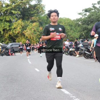 Runner Photo 3795984