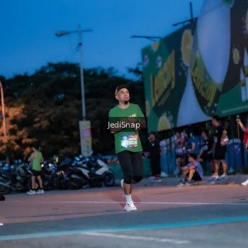 Runner Photo 3795995