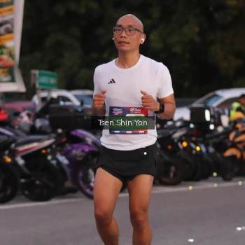 Runner Photo 3796005