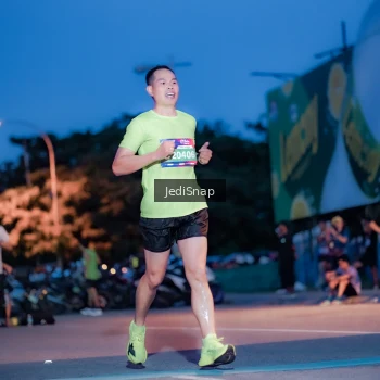 Runner Photo 3796082