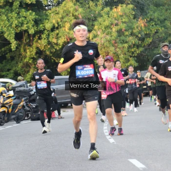 Runner Photo 3796128