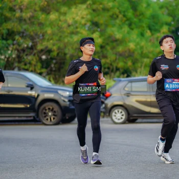 Runner Photo 3796165