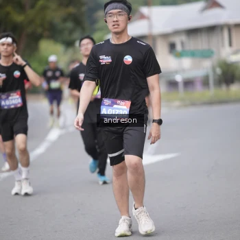 Runner Photo 3796172
