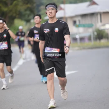 Runner Photo 3796173