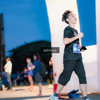 Runner Photo 3796249
