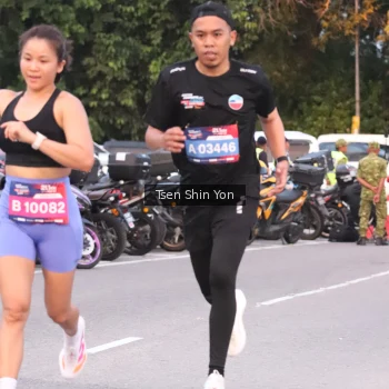Runner Photo 3796256