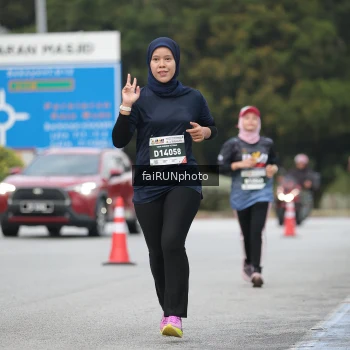 Runner Photo 3796272