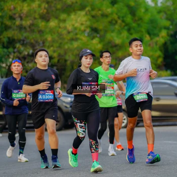 Runner Photo 3796273