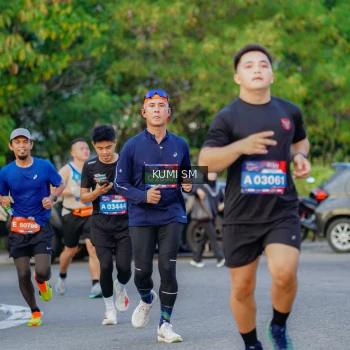 Runner Photo 3796275