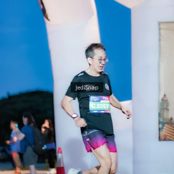 Runner Photo 3796285
