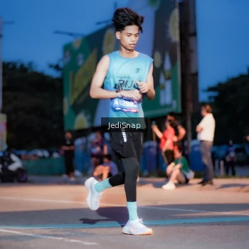 Runner Photo 3796301