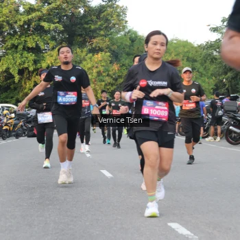 Runner Photo 3796304
