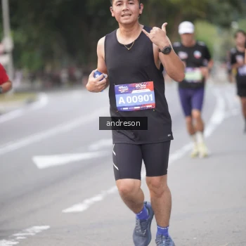 Runner Photo 3796314