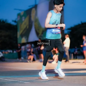 Runner Photo 3796336