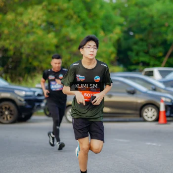 Runner Photo 3796342