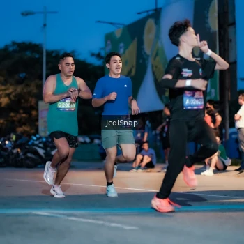 Runner Photo 3796390