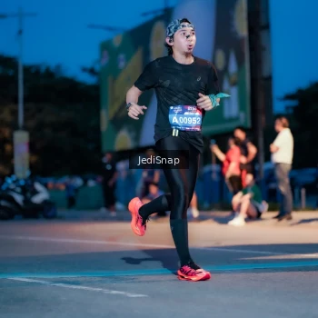 Runner Photo 3796421