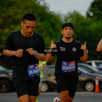 Runner Photo 3796443
