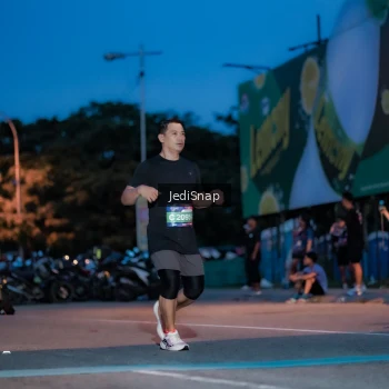 Runner Photo 3796447