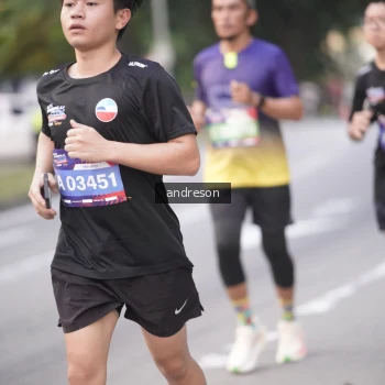 Runner Photo 3796451