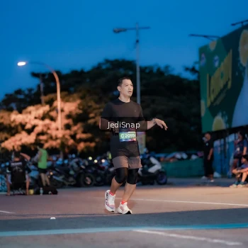 Runner Photo 3796461