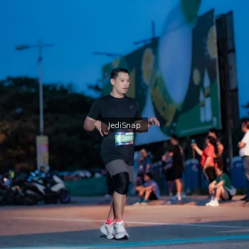 Runner Photo 3796464