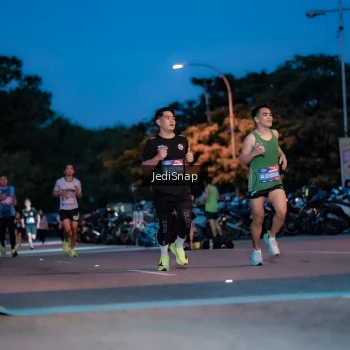 Runner Photo 3796469