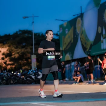 Runner Photo 3796496