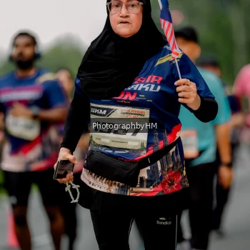 Runner Photo 3796517