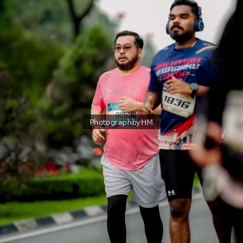 Runner Photo 3796543