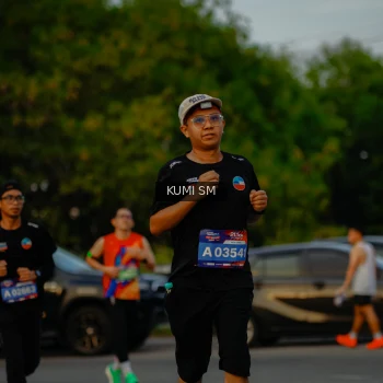 Runner Photo 3796549