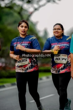 Runner Photo 3796570