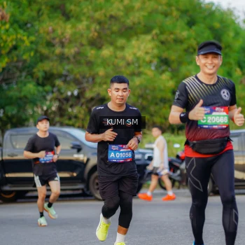 Runner Photo 3796576