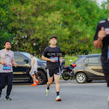 Runner Photo 3796586