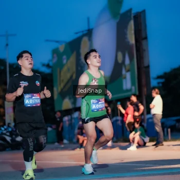 Runner Photo 3796595