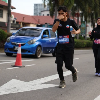 Runner Photo 3796597