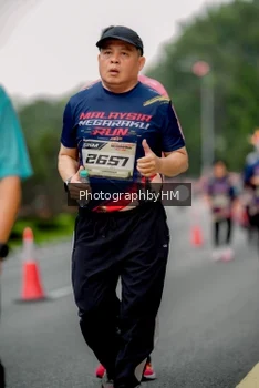 Runner Photo 3796598