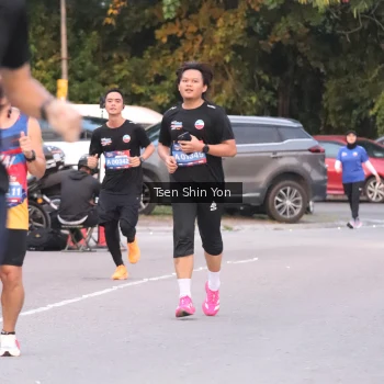 Runner Photo 3796603