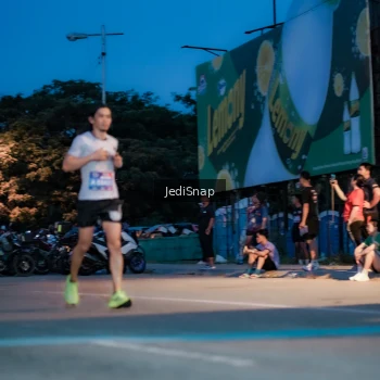 Runner Photo 3796609