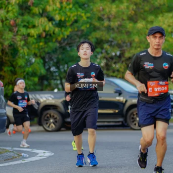Runner Photo 3796612