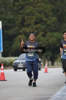 Runner Photo 3796669
