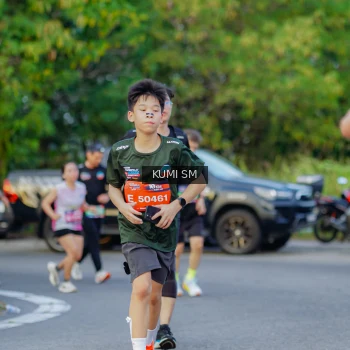 Runner Photo 3796672