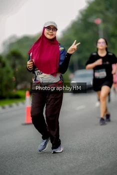 Runner Photo 3796685