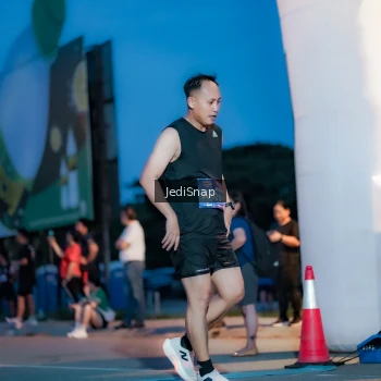 Runner Photo 3796689